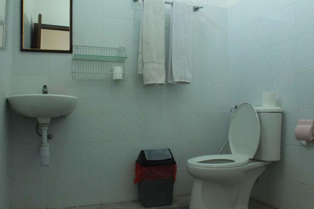 Twins Homestay Canggu Esterno foto