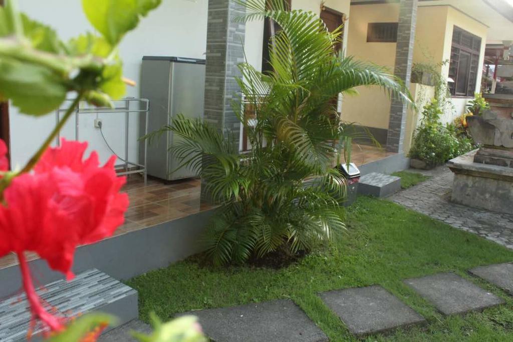 Twins Homestay Canggu Esterno foto