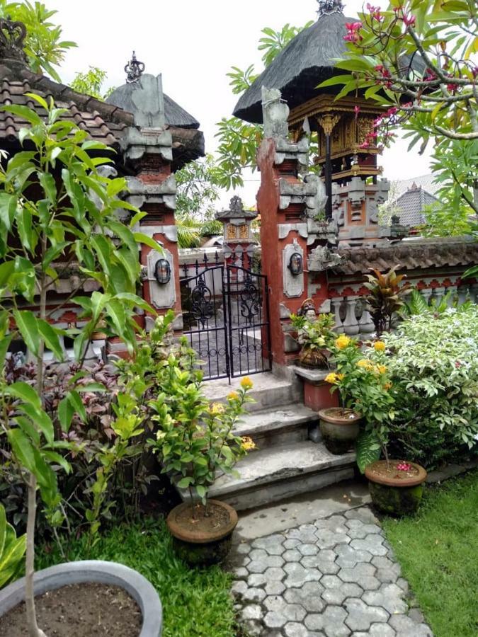 Twins Homestay Canggu Esterno foto